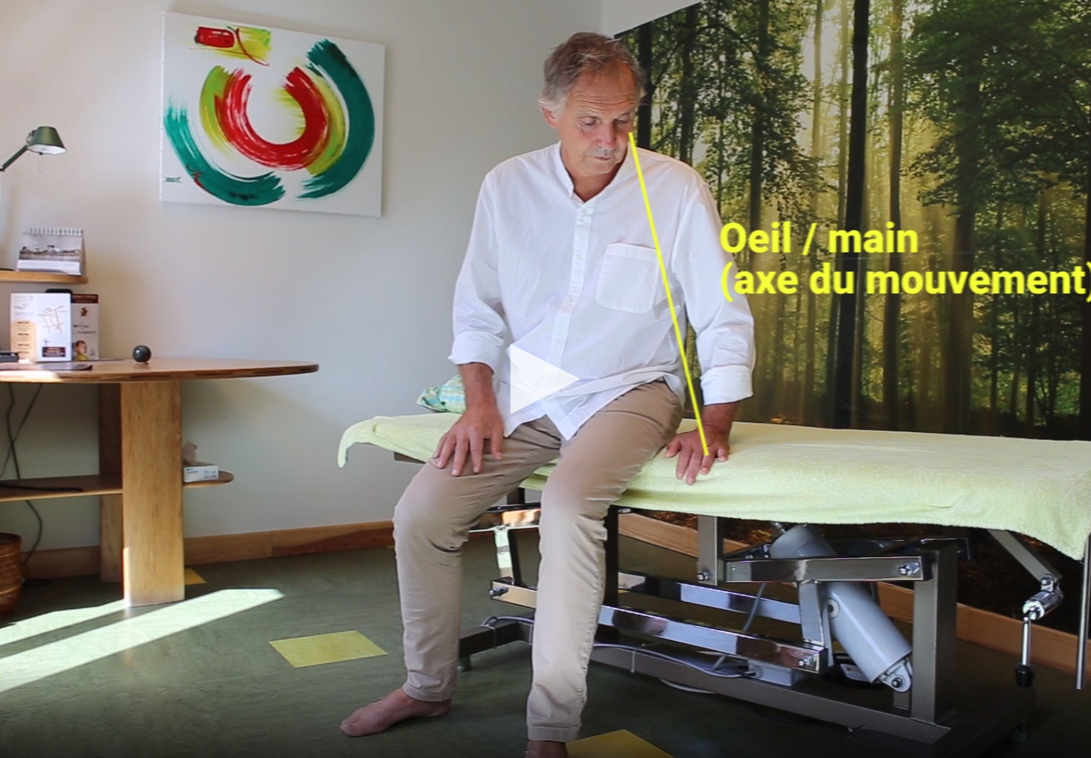 exercice-debout-assis-chaise-ergonomique-assis-debout-polyvalent-fin